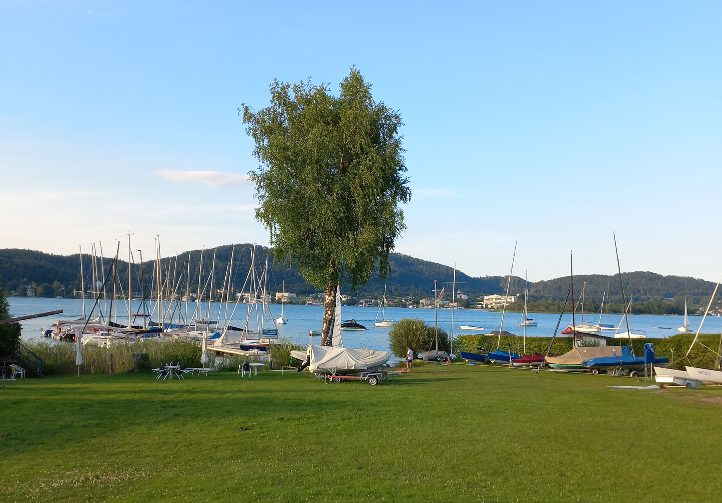 Yachtclub_Bilder_1434x1000_Bootswiese